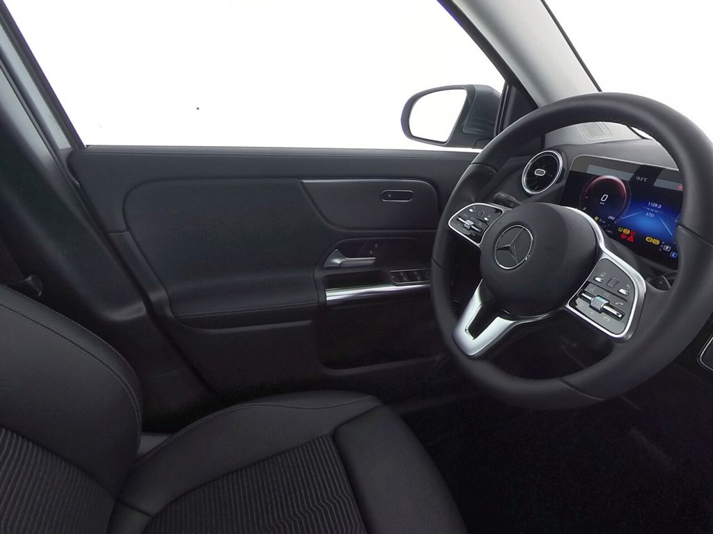 Mercedes-Benz GLA 250 e HYBRID 8G-DCT AMG | nový model | městské SUV | hybrid 262 koní |  objednání online | super cena